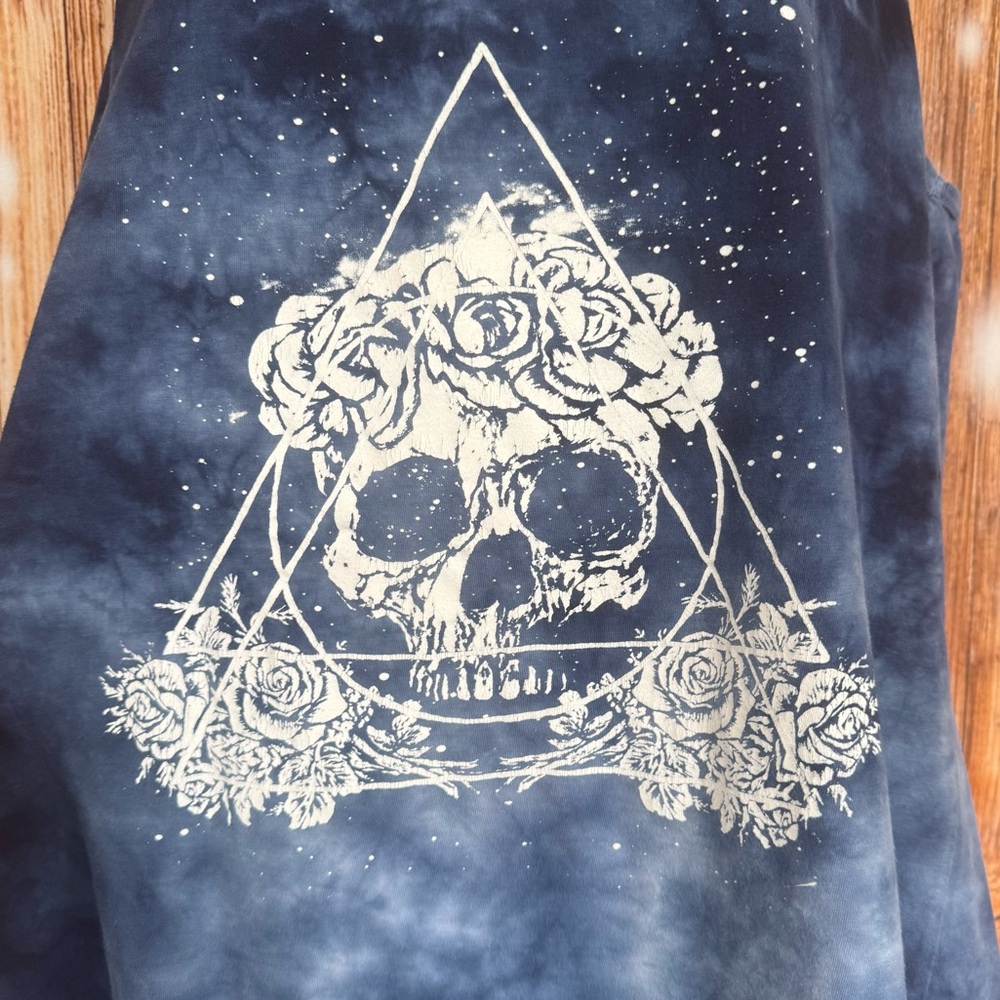 Hot Topic Black Matter Blue Tie-dye Skull Floral Tank Top - Picture 4 of 7